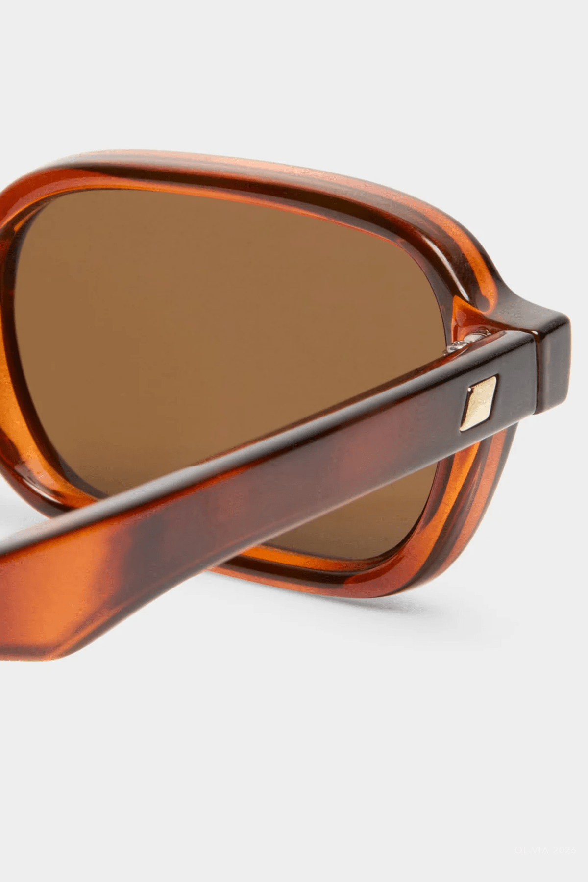 MNLESP041026050114337_3 Le Specs Pilferer Rectangular Sunglasses - Image 3