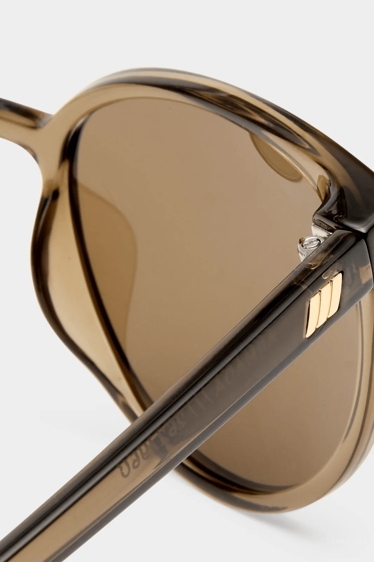 MNLESP041026050114339_3 Le Specs Armada Round Sunglasses - Image 3