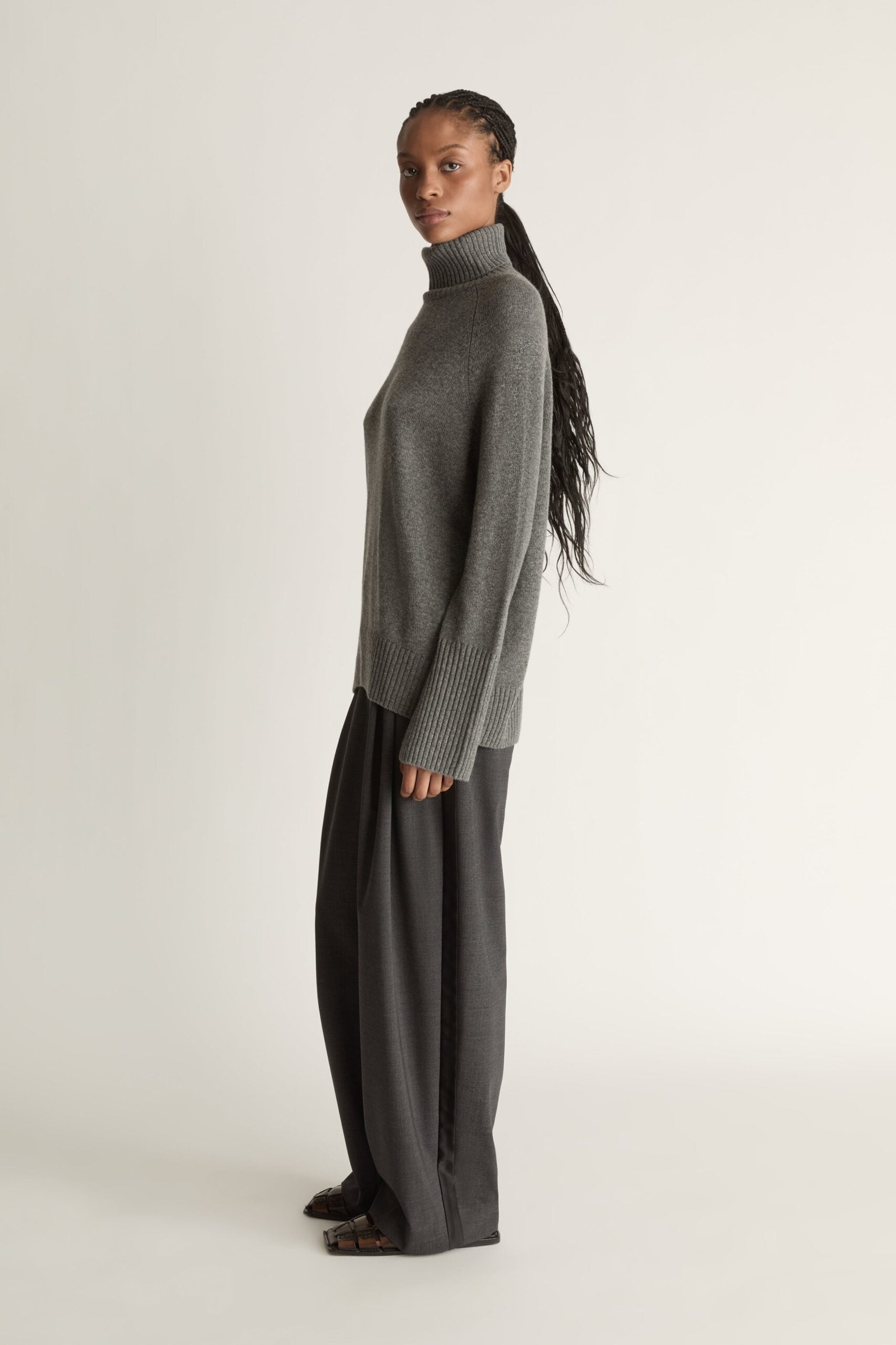 MNLM041026024556275_3 Lee Mathews Cashmere Turtleneck - Image 3