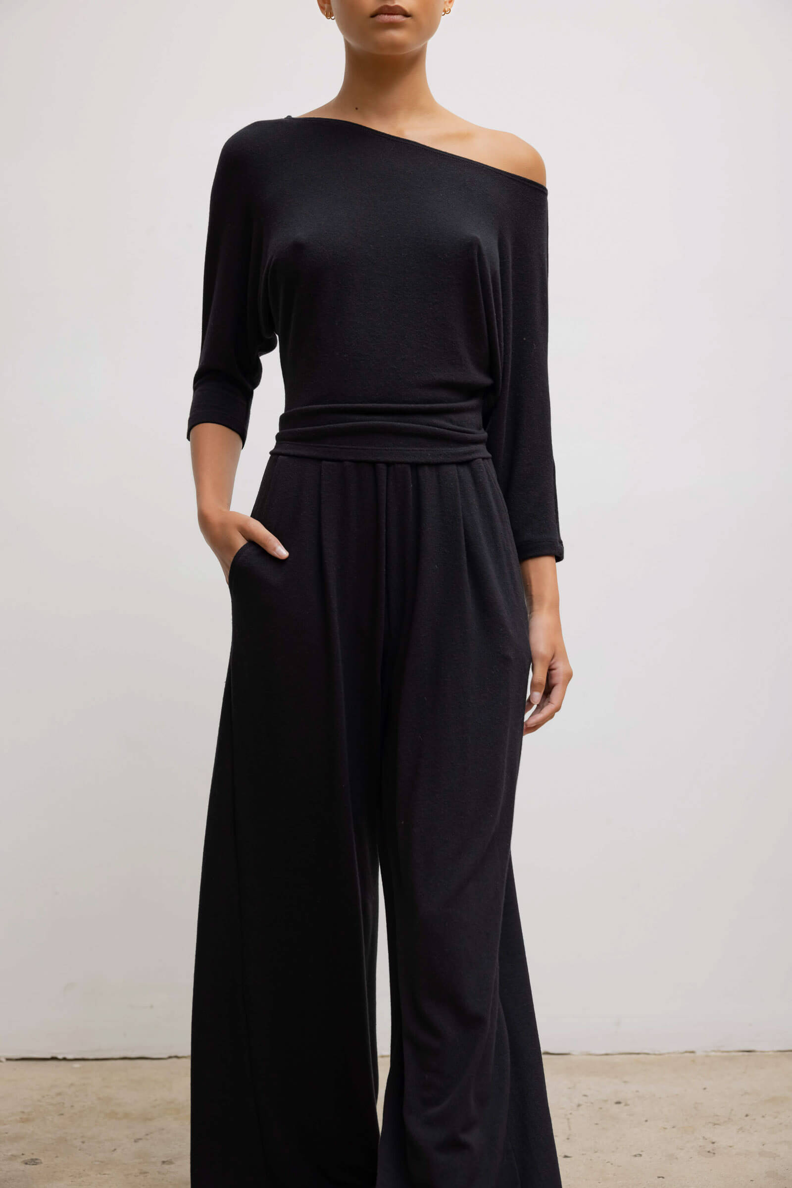 MNLST041026041459547_3 LESET Lauren Pleated Pocket Pant - Image 3