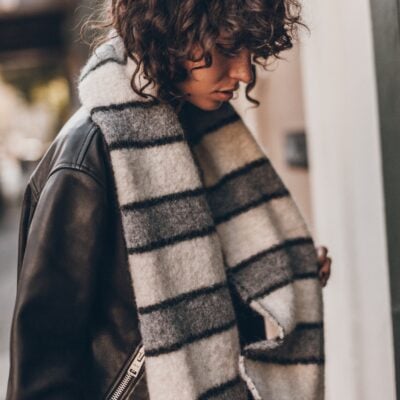 MIKUTA The Grey Striped Knitted Scarf - Image 2
