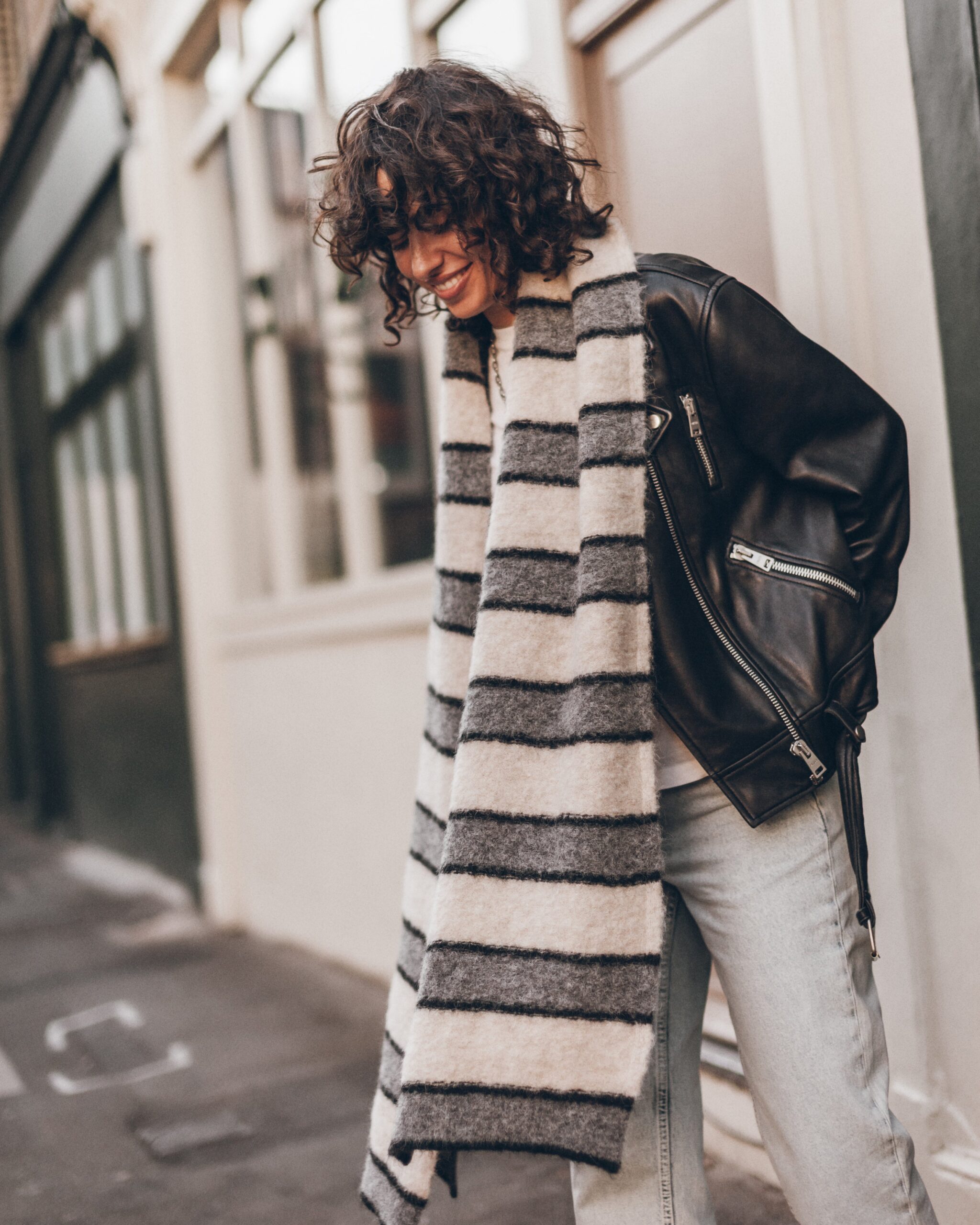 MIKUTA The Grey Striped Knitted Scarf - Image 3