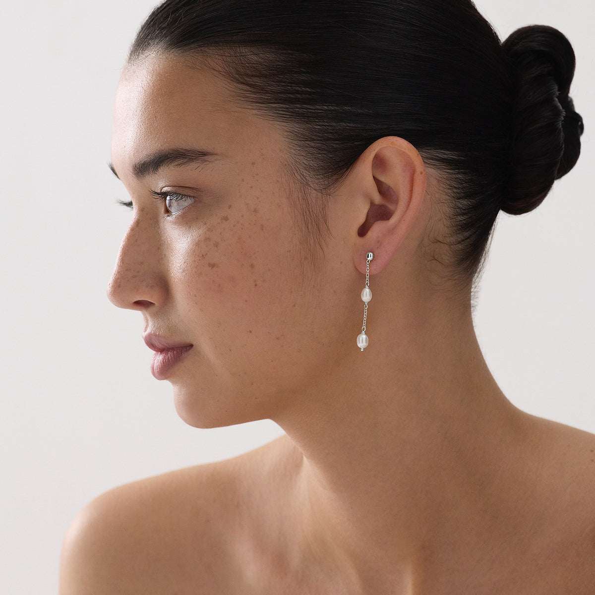 MNNAJ041026042238658_2 NAJO Tidal Whisper Double Pearl Earrings - Image 2