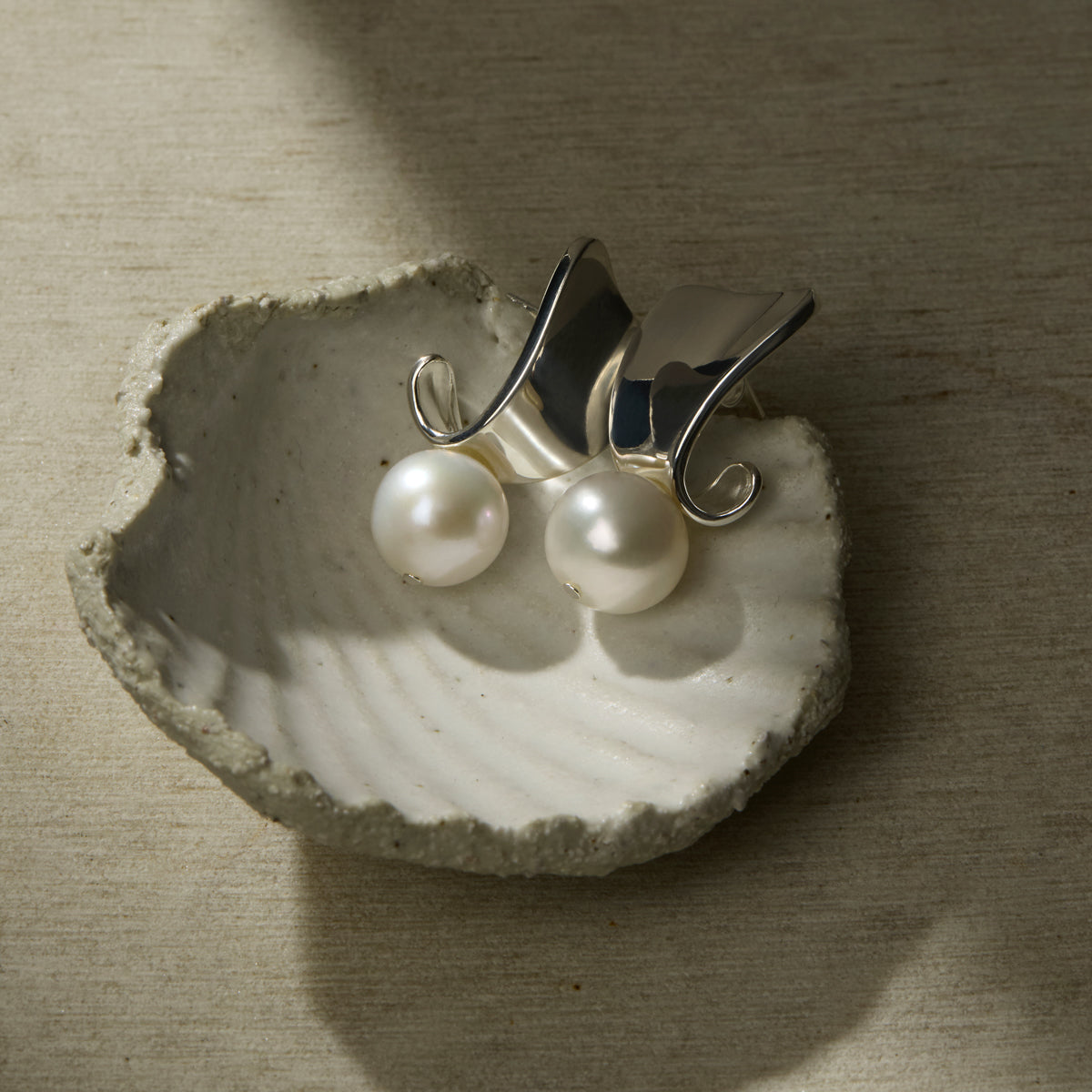 MNNAJ041026042238679_3 NAJO Sunbeam Pearl Earrings - Image 3