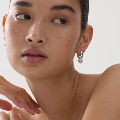 NAJO Solana Pearl Earrings - Image 2