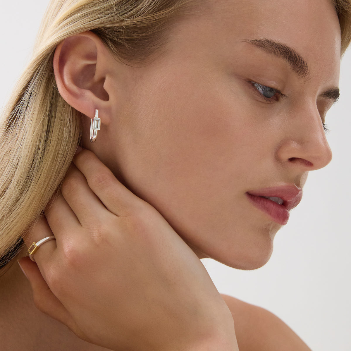 MNNAJ041026042238711_3 NAJO Skye Cubic Zirconia Earrings - Image 3