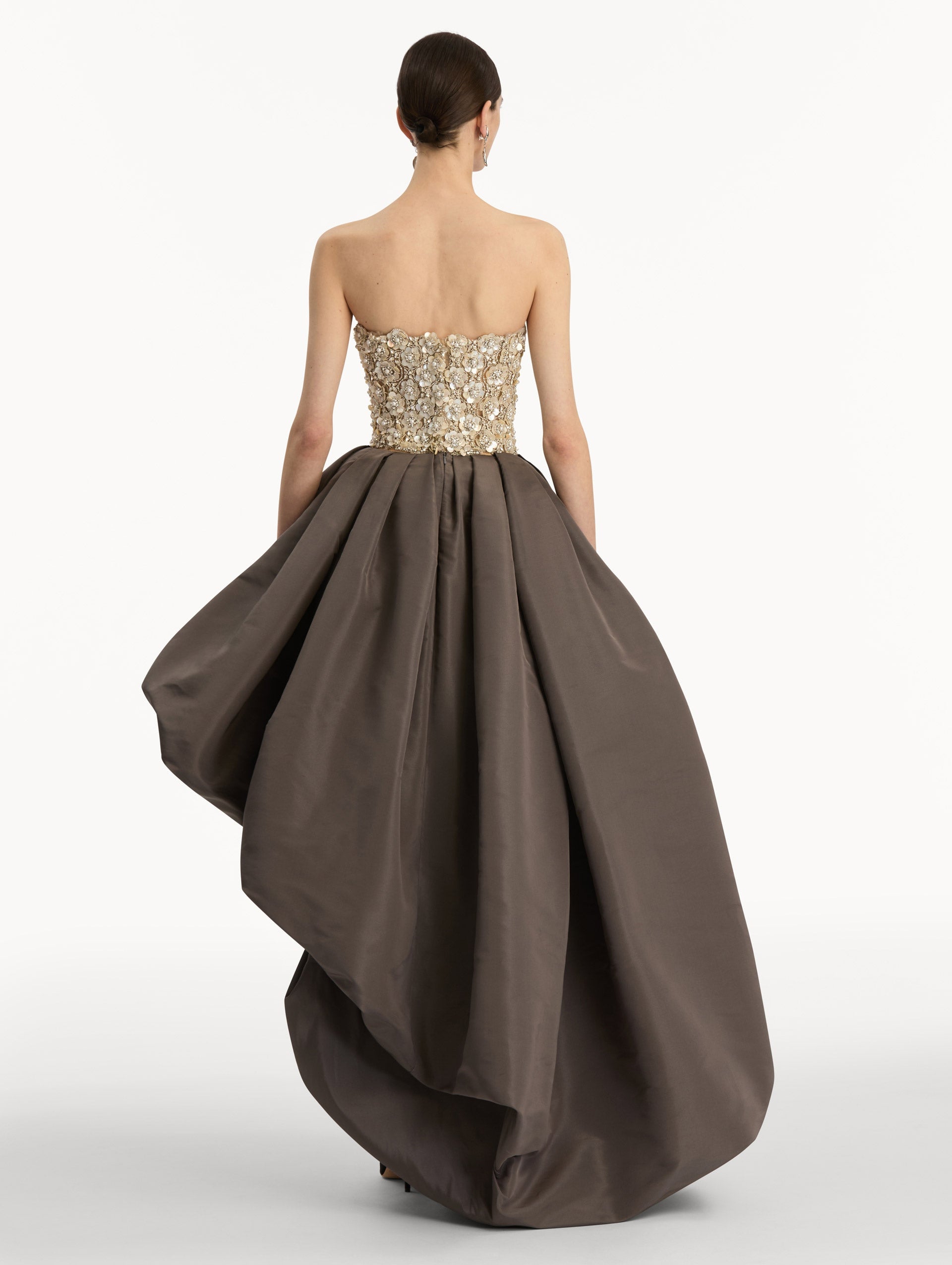 MNODR041026042615773_3 Oscar de la Renta Mother of Pearl Embroidered High-Low Gown - Image 3