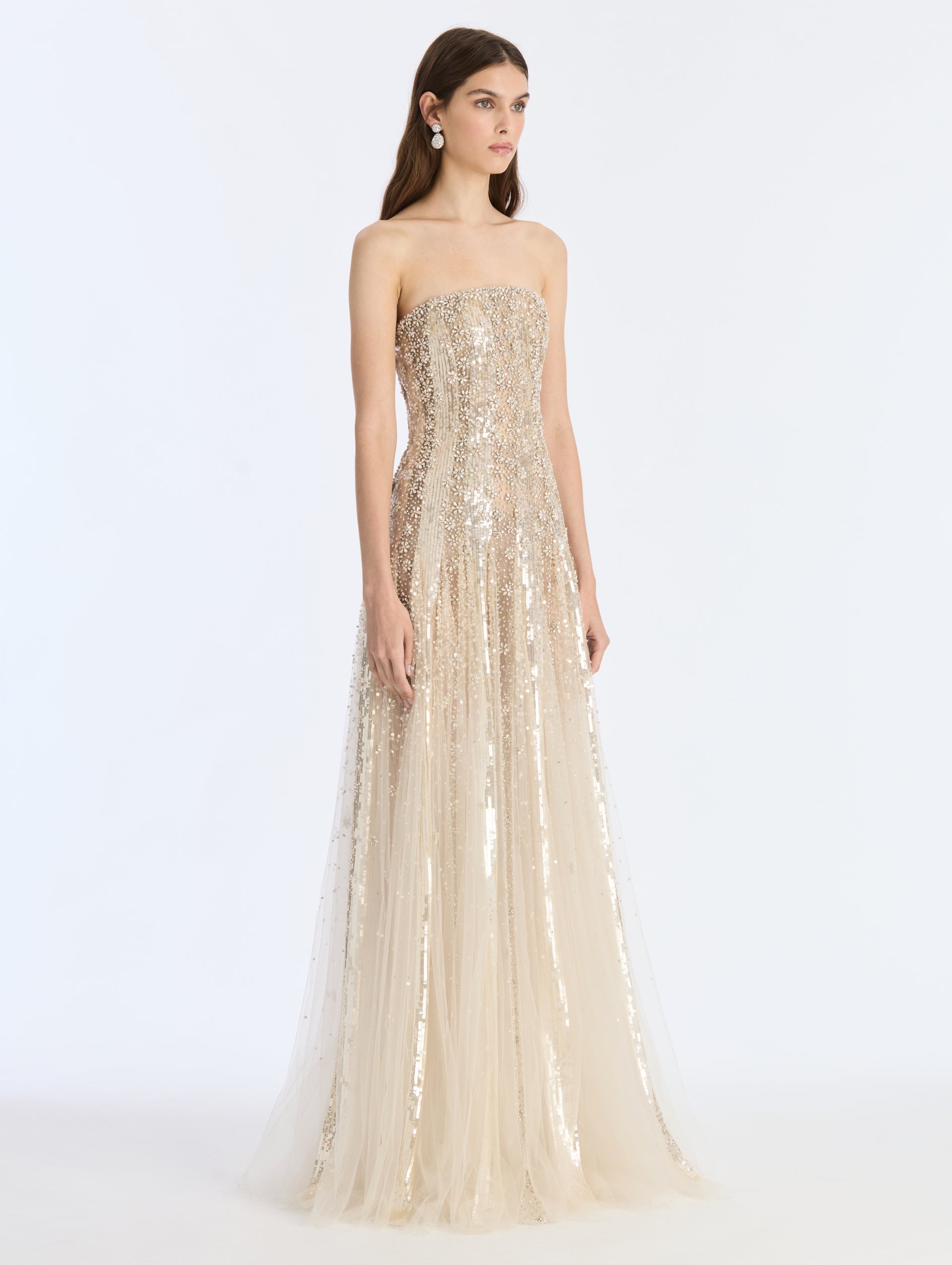 Oscar de la Renta Mixed Embroidered Degrade Gown - Image 3