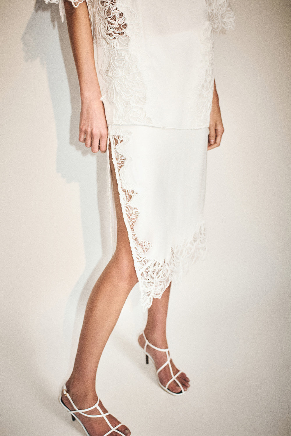MNSJ041026043652011_2 Shona Joy Eniko Lace Split Midi Skirt - Image 2