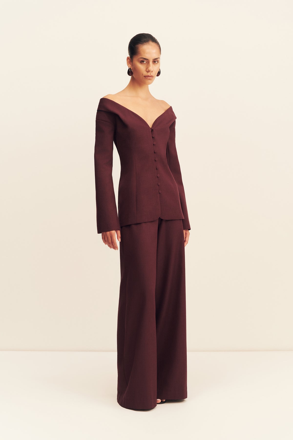 MNSJ041026043652032_2 Shona Joy Asher Off Shoulder Fitted Top - Image 2