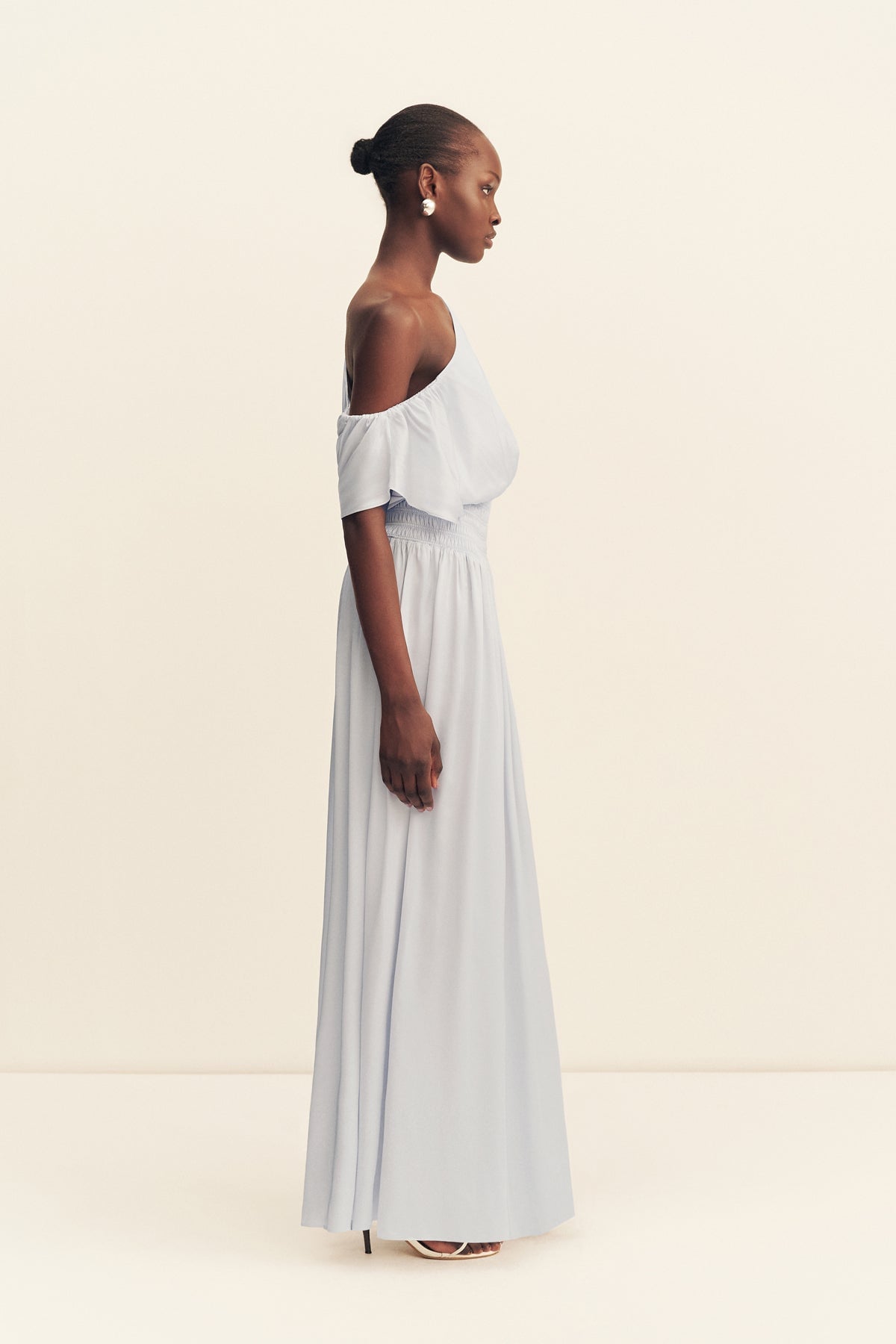 MNSJ041026043652040_3 Shona Joy Agnes Shirred Asymmetrical Blouson Maxi Dress - Image 3