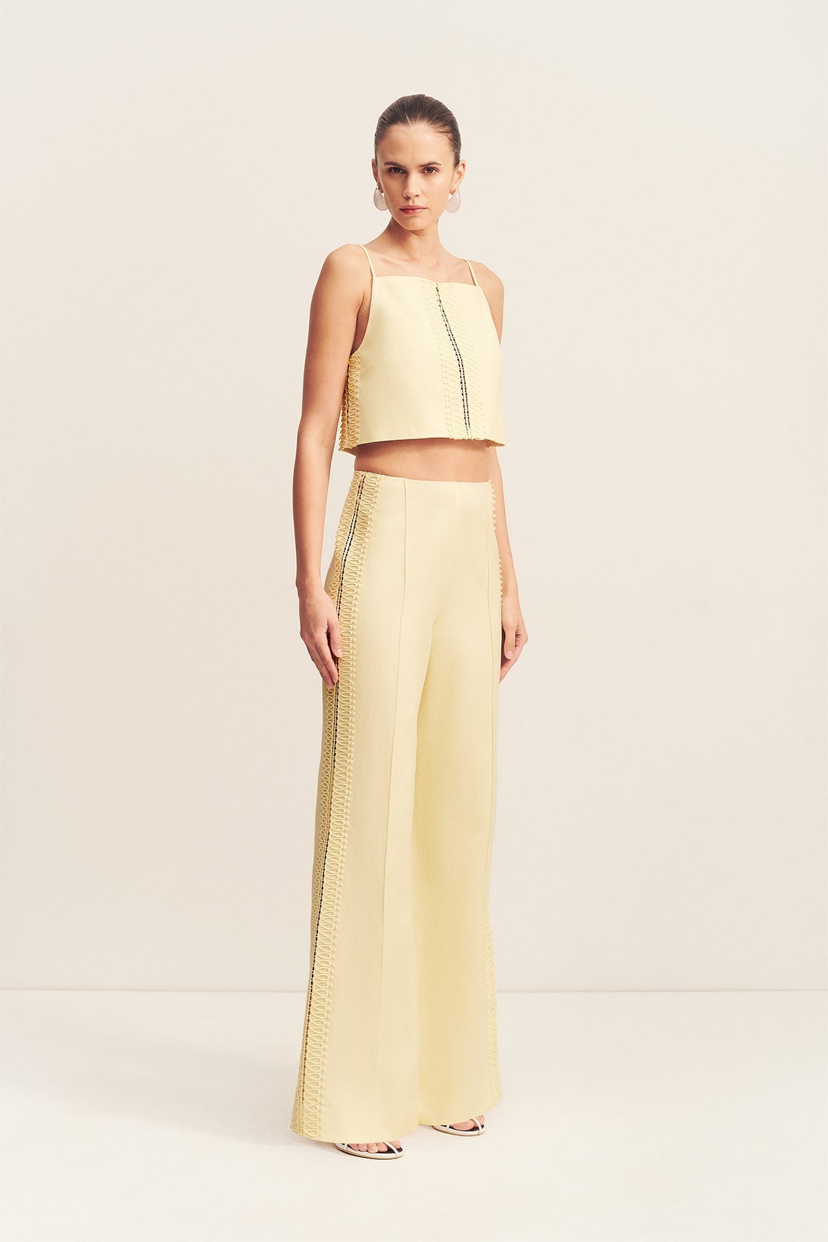 MNSJ041026043652043_3 Shona Joy Wright Lace Linen Blend Cropped Cami - Image 3