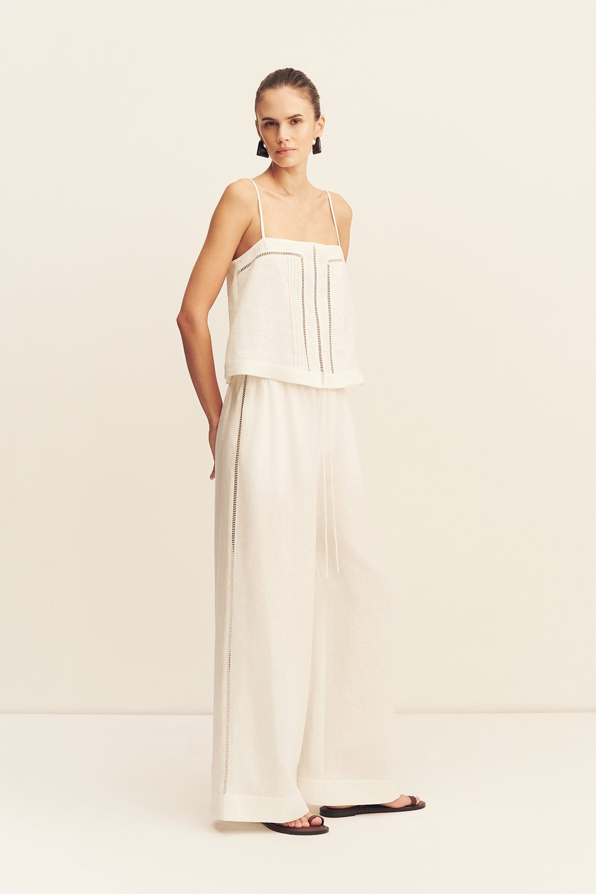 MNSJ041026043652049_2 Shona Joy Tommy Linen Cami - Image 2