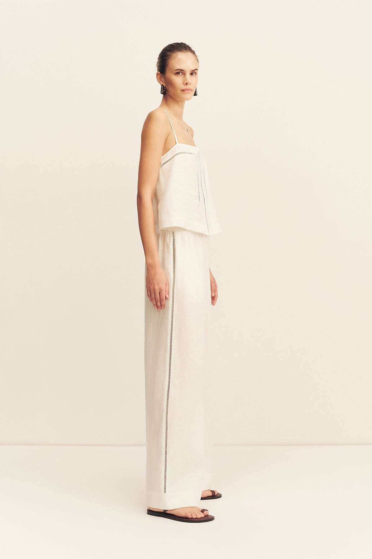 MNSJ041026043652049_3 Shona Joy Tommy Linen Cami - Image 3