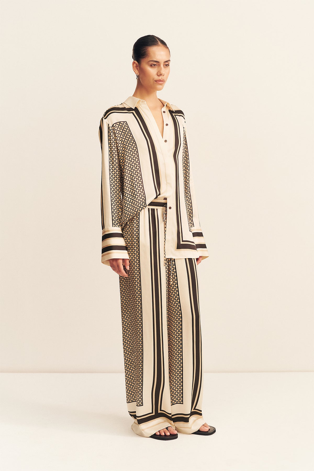 MNSJ051026010130013_3 Shona Joy Riverton Drawstring Pant - Image 3