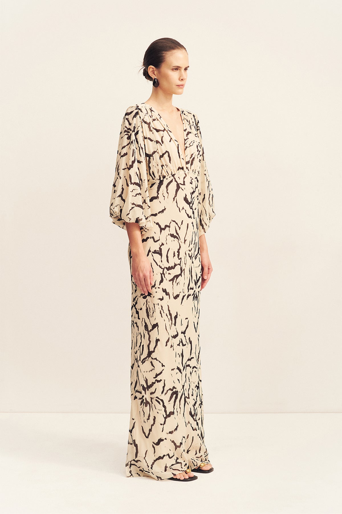 Shona Joy Rea Plunge Balloon Sleeve Maxi Dress - Image 3