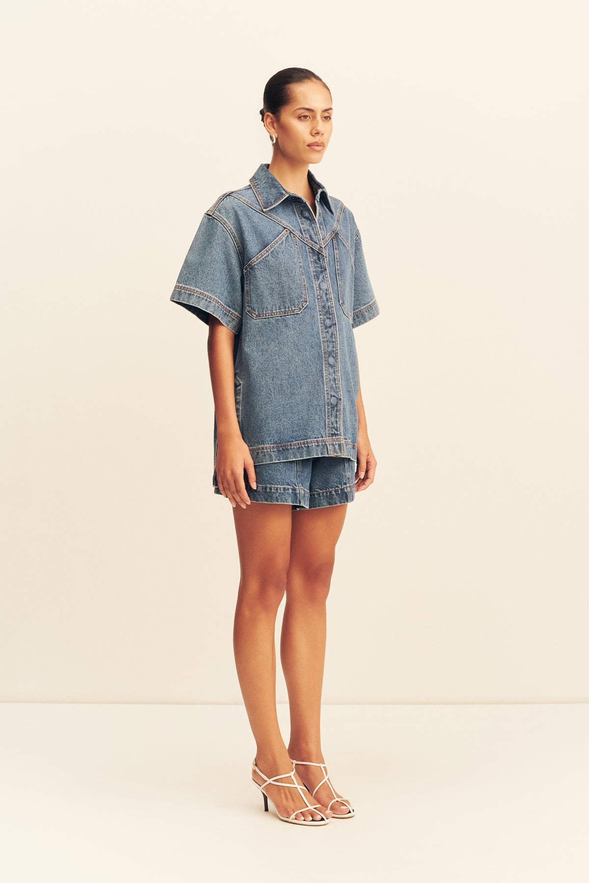 MNSJ051026010130022_3 Shona Joy Raquel High Waisted Flared Short - Image 3