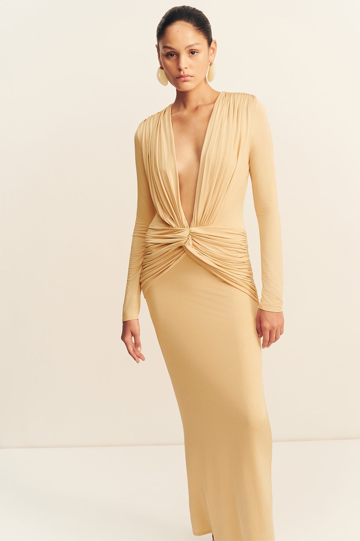 MNSJ051026010130040_2 Shona Joy Miro Slinky Jersey Long Sleeve Maxi Dress - Image 2