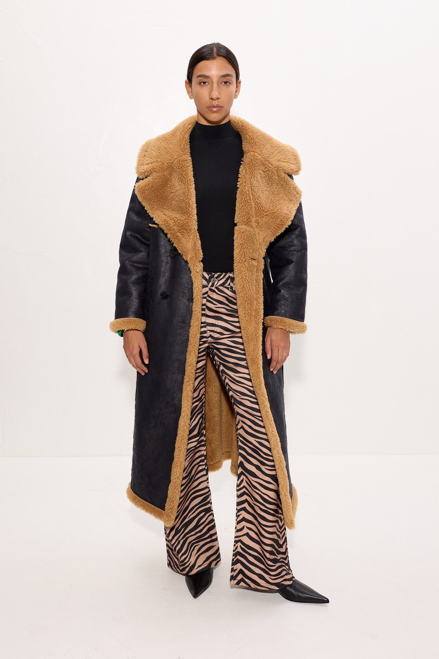 MNSMR041026051604510_3 SIMONMILLER Jetz Faux Shearling Coat - Image 3
