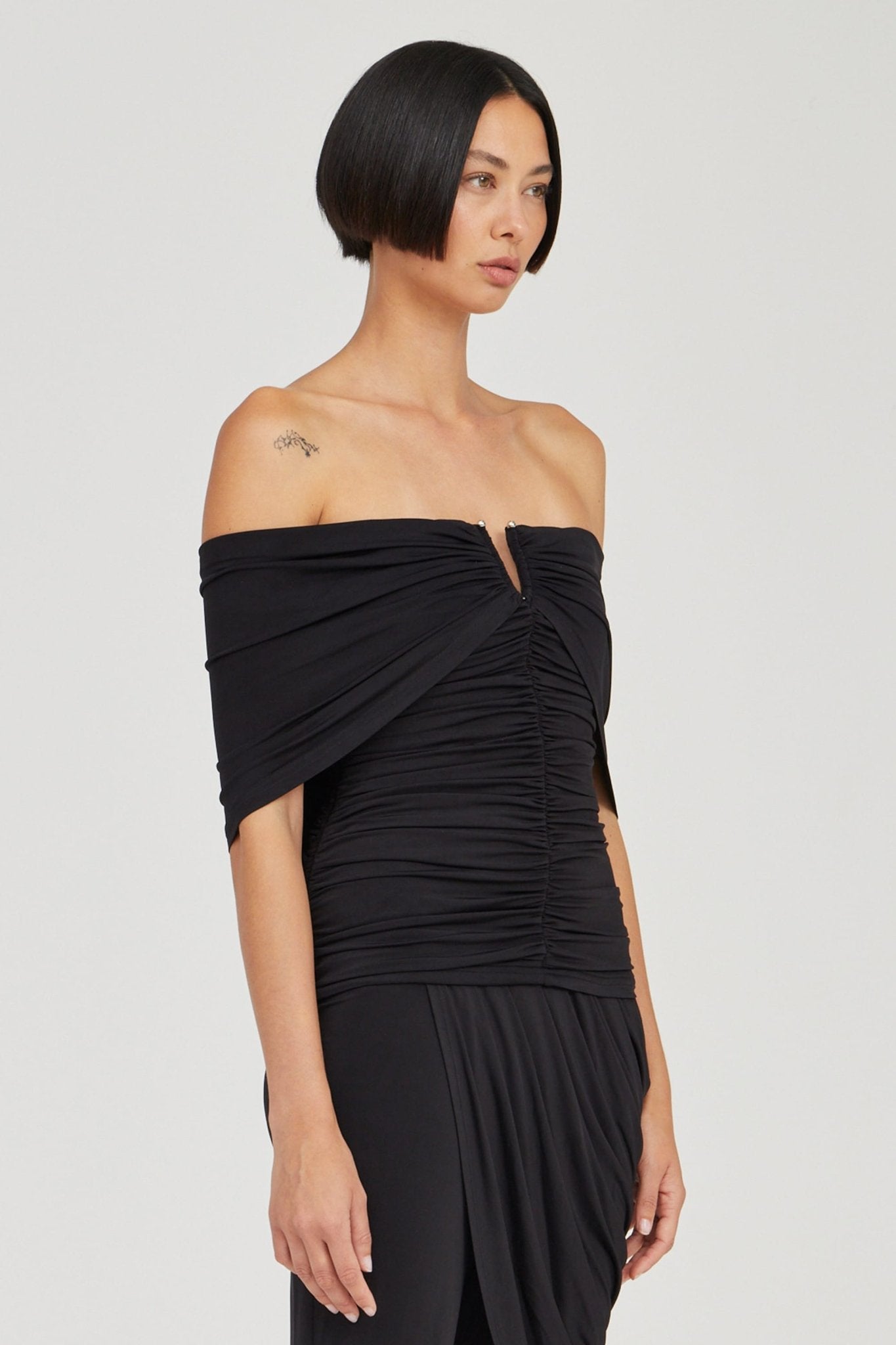 MNTFM051026020904005_3 Third Form Withheld Off Shoulder Top | Lowlight - Image 3