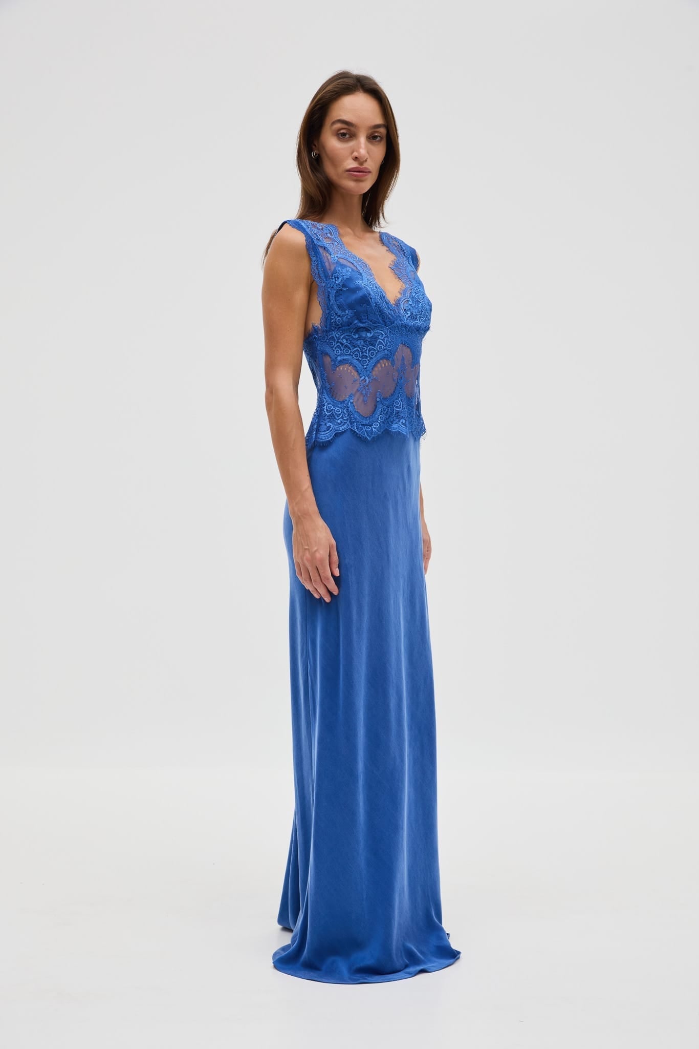 MNTFM051026020904075_3 Third Form Visions Lace Floor Length Dress | Azure - Image 3