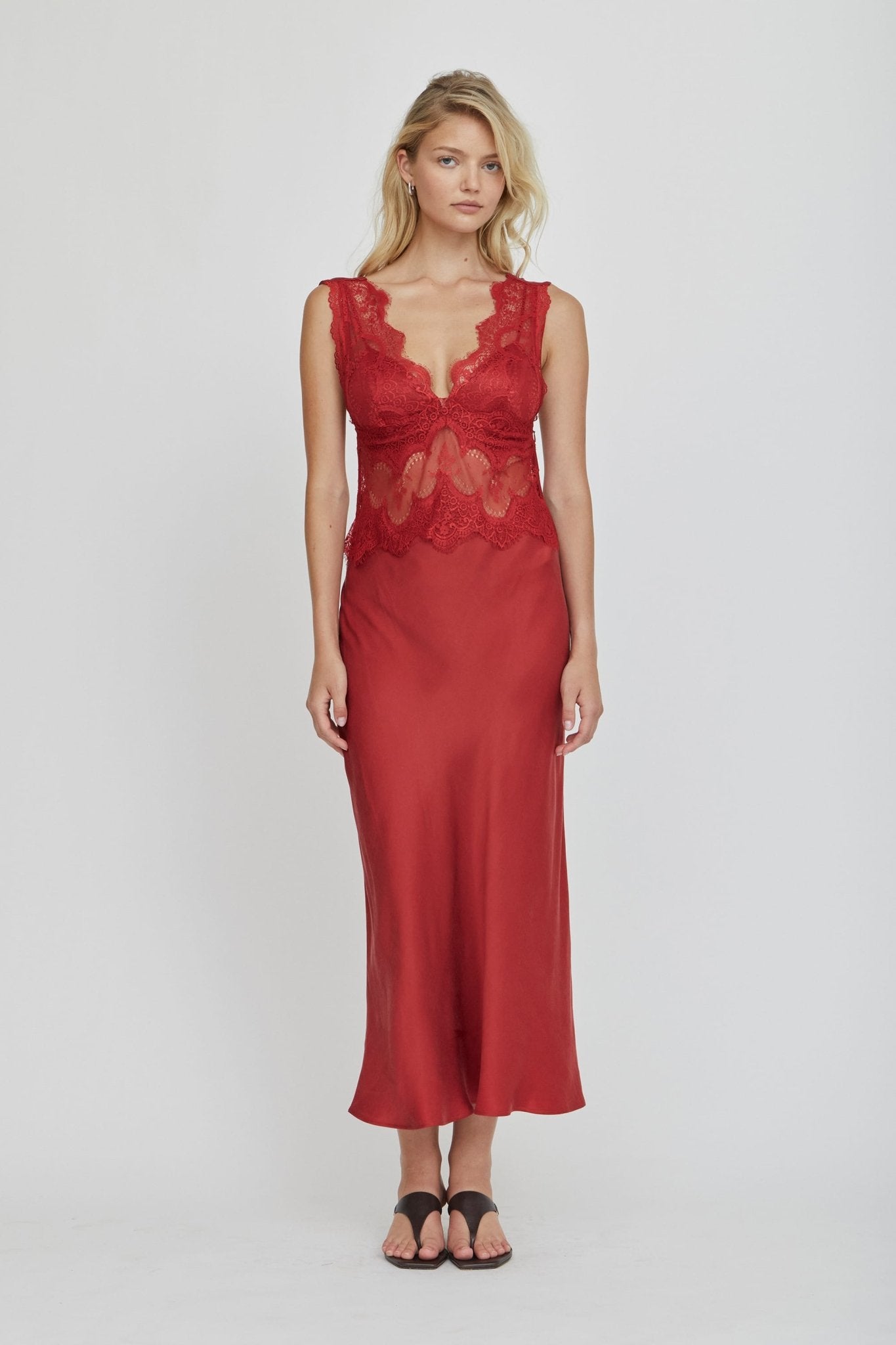 Third Form Visions Lace Deep V Maxi Dress | Crimson - Image 2