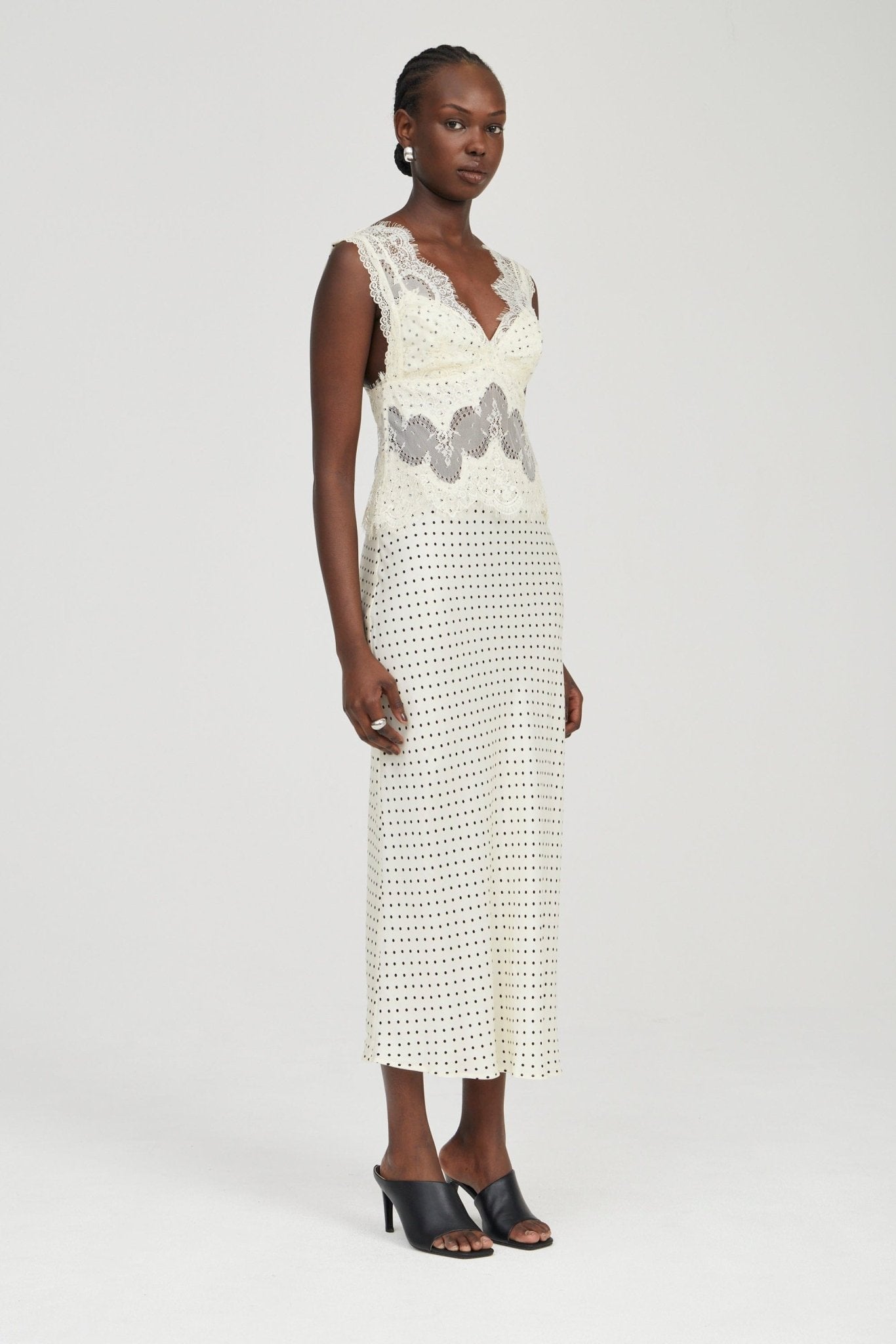 MNTFM051026020904082_2 Third Form Visions Lace Deep V Maxi Dress | Cream Polka Dot - Image 2