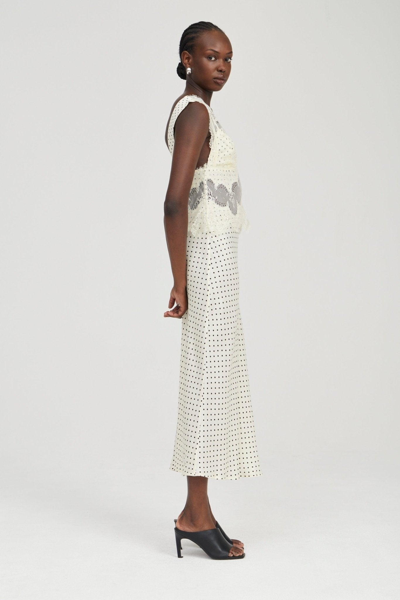 MNTFM051026020904082_3 Third Form Visions Lace Deep V Maxi Dress | Cream Polka Dot - Image 3