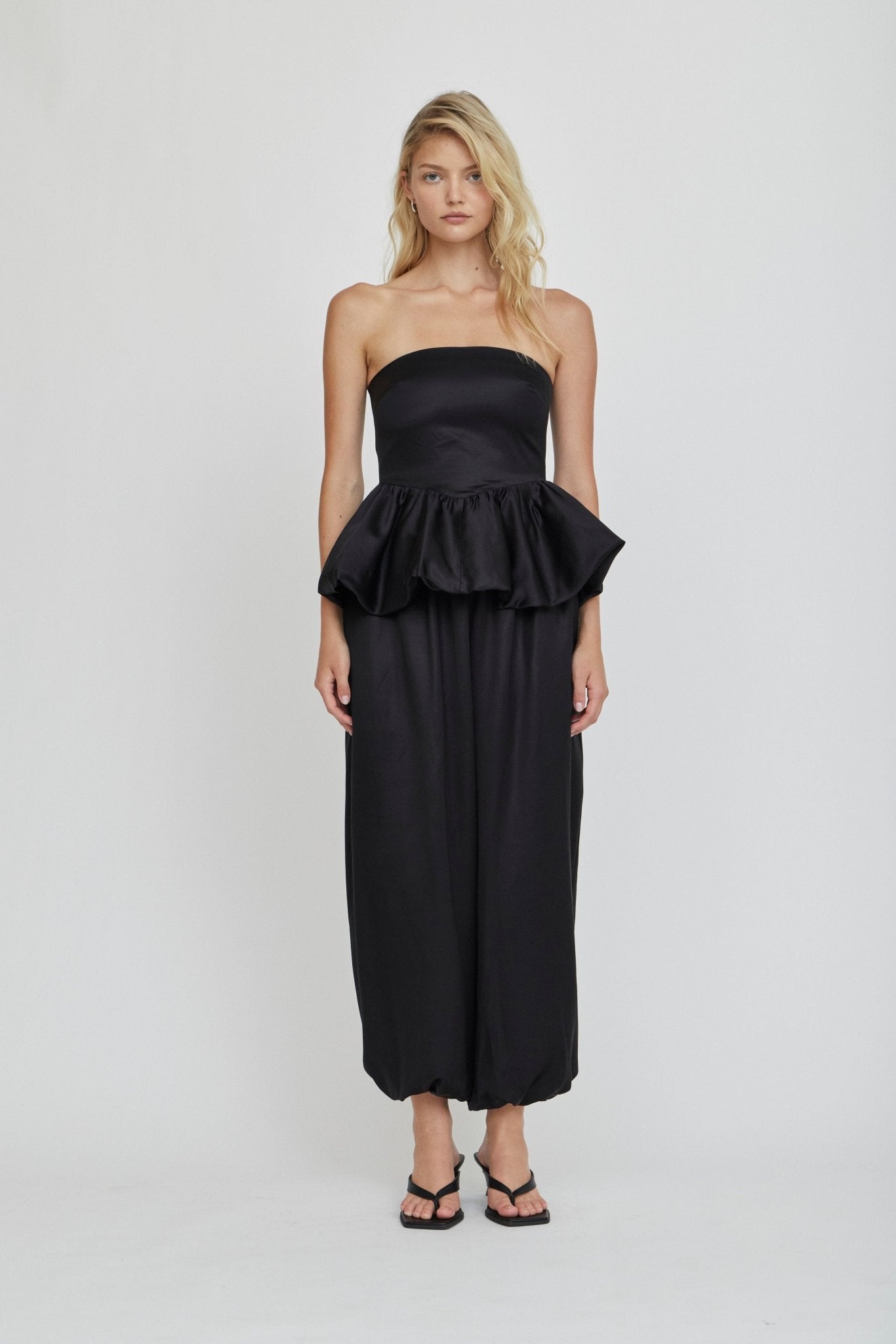 MNTFM051026020904087_2 Third Form Vanta Strapless Top | Carbon - Image 2