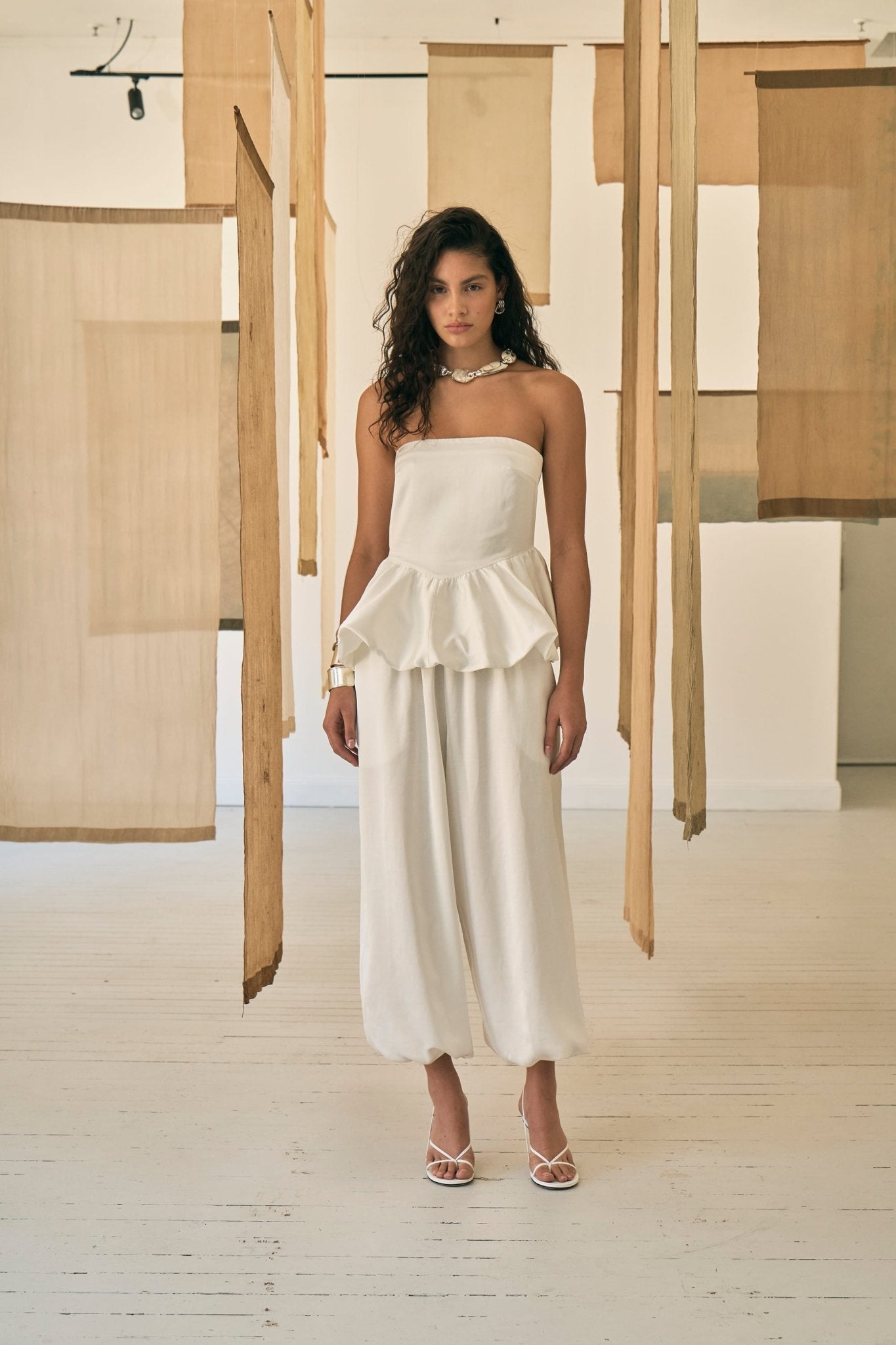 MNTFM051026020904088_2 Third Form Vanta Ballon Pant | Porcelain - Image 2