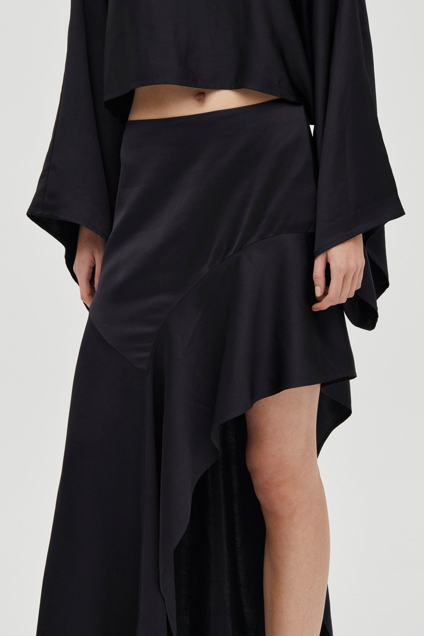MNTFM051026020904093_3 Third Form Threshold Flow Skirt | Storm Black - Image 3