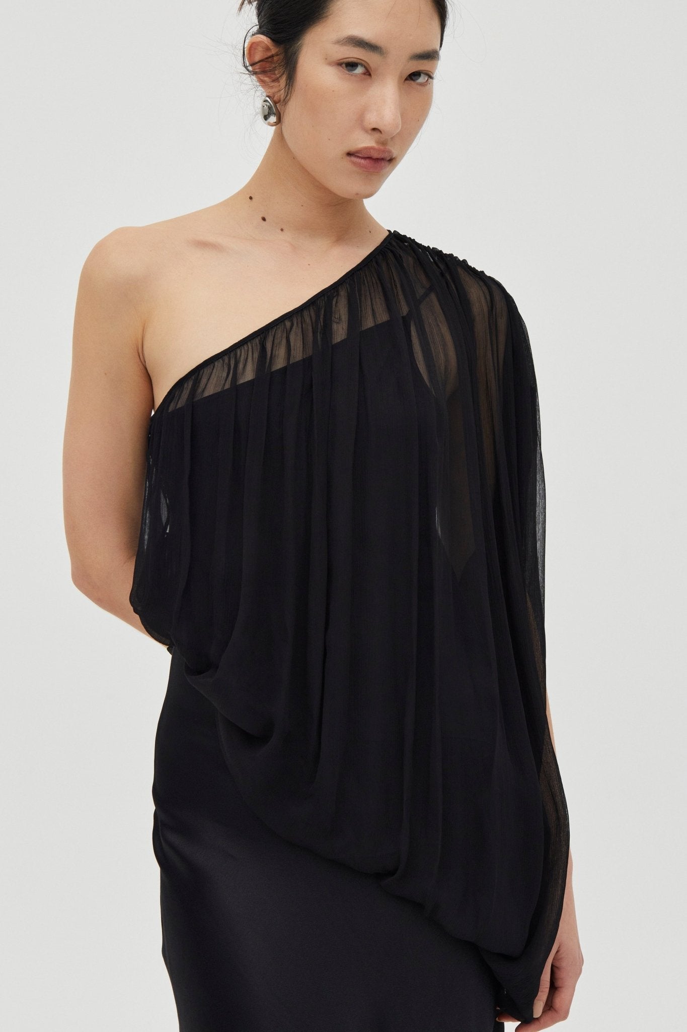 MNTFM051026020904103_2 Third Form Solstice One Shoulder Floor Length | Inkwell - Image 2