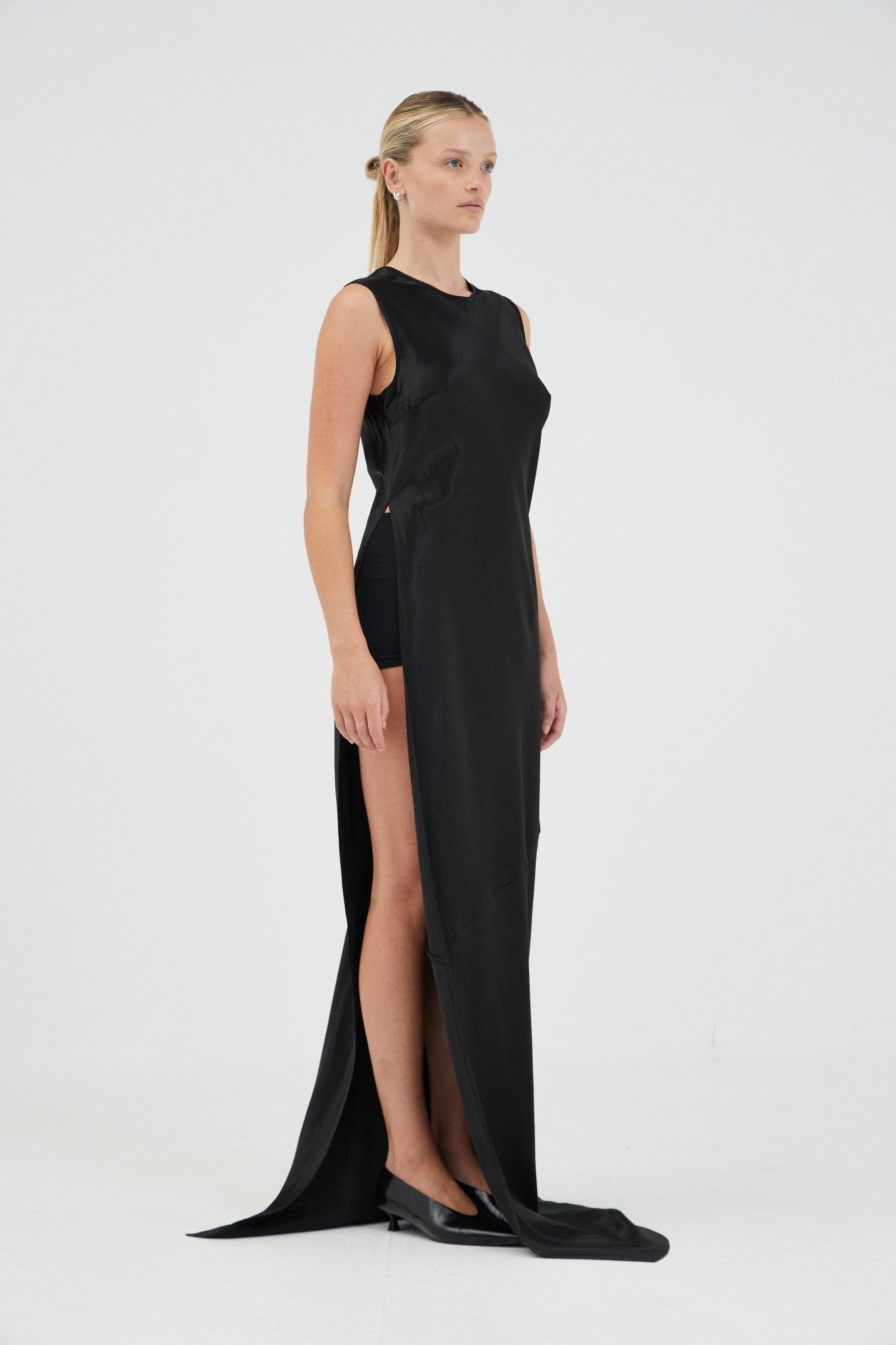 MNTFM051026020904109_2 Third Form Revery High Split Tank Dress | Black - Image 2
