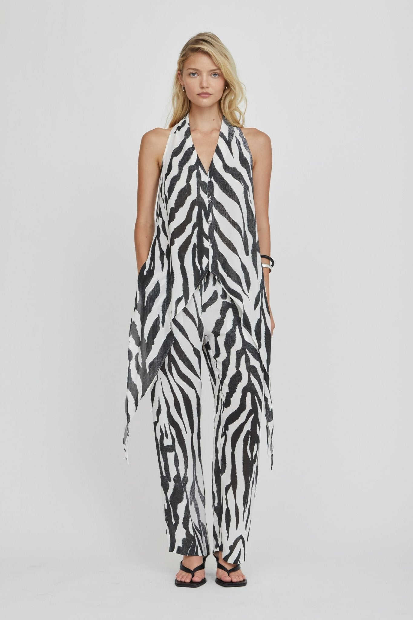 MNTFM051026020904138_3 Third Form Mirage Cascading Top | Zebra - Image 3