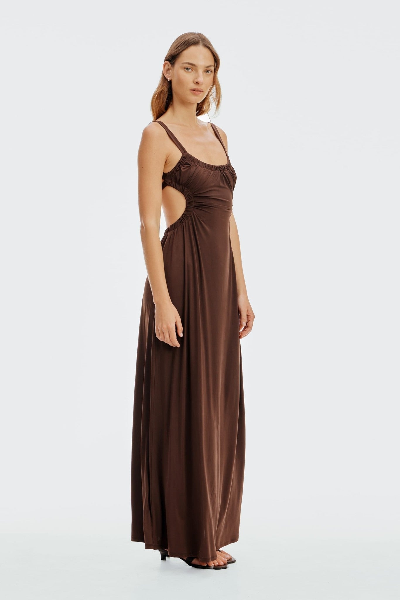 MNTFM051026020904181_2 Third Form Drift Tie Back Maxi Dress | Espresso - Image 2