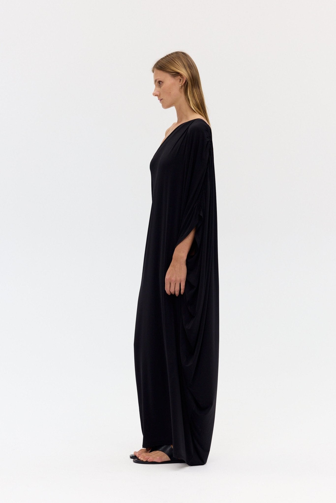 MNTFM051026020904200_3 Third Form Crave Batwing Maxi | Graphite - Image 3