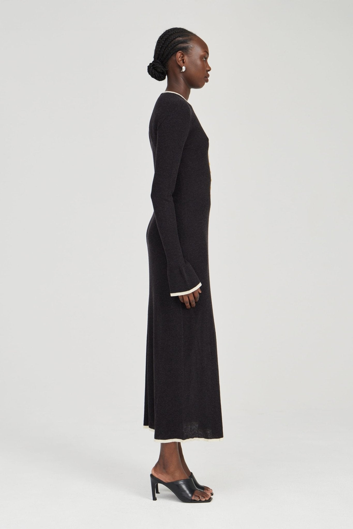 MNTFM051026020904205_3 Third Form Bound Knit LS Dress | Soot & Shell - Image 3
