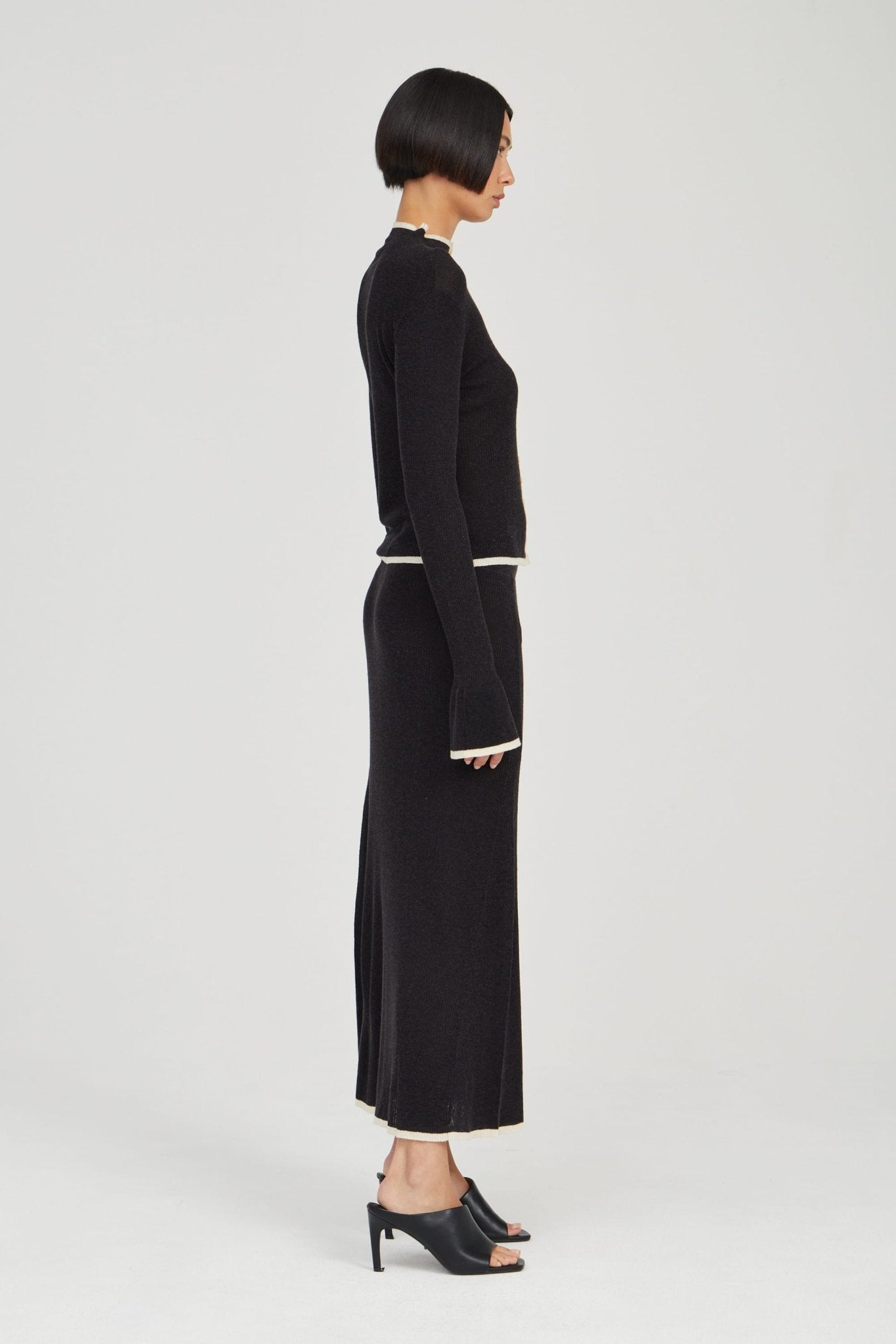 MNTFM051026020904207_3 Third Form Bound Knit Cardigan | Soot & Shell - Image 3