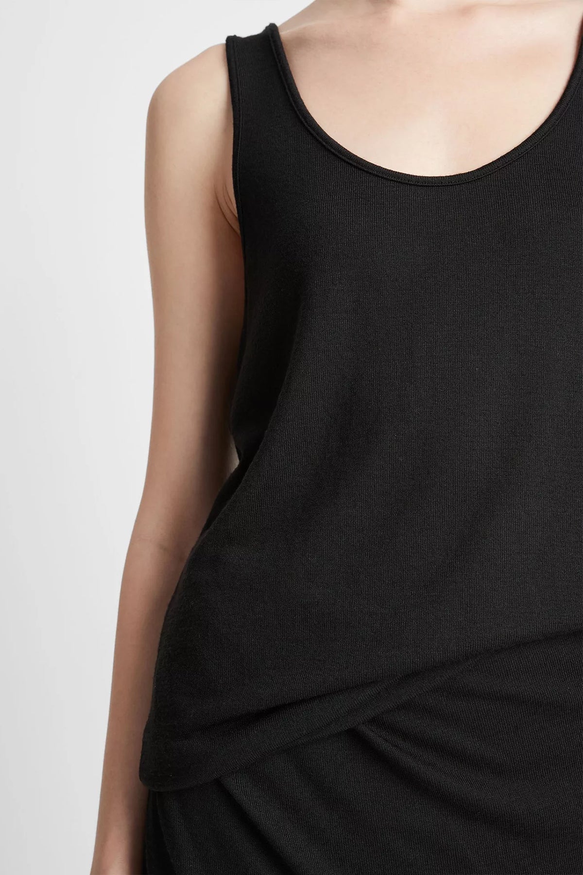 Vince. Relaxed Scoop-Neck Tank - Image 3