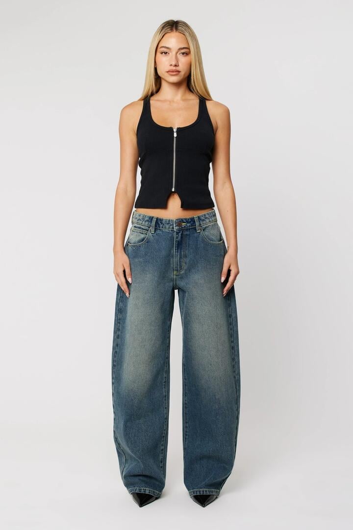 Abrand Jeans 95 Ava Dark Washed Denim Contrast Stich Mid Barrel Jean