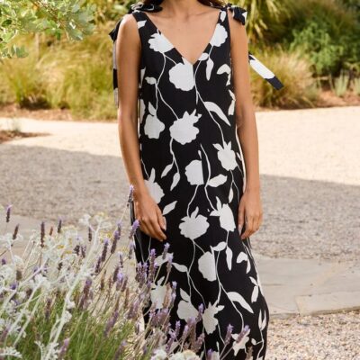 Stories be Told Spontaneous Black and White Floral Tie Shoulder Relaxed Midi Dress