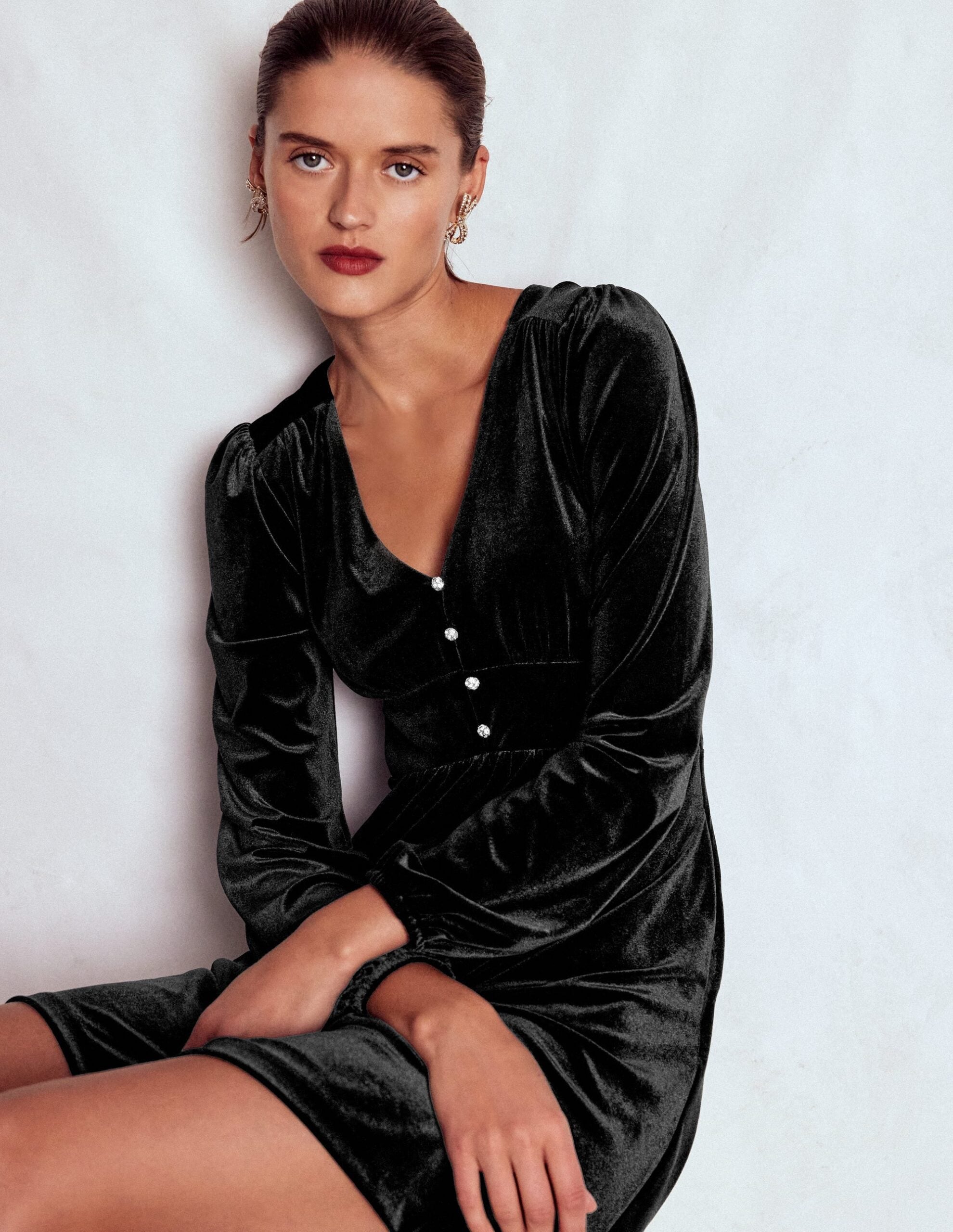 Boden Jocelyn Short Velvet Dress