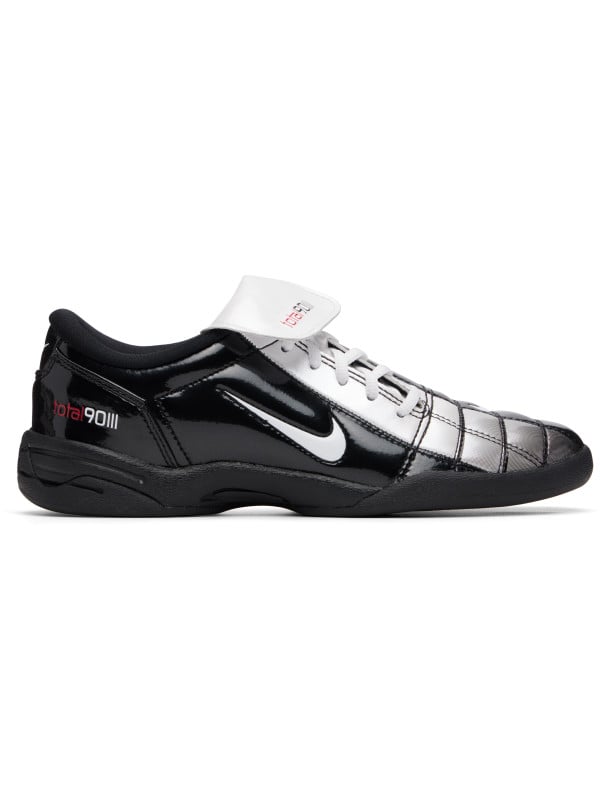 Nike Black & White Total 90 SE Sneakers